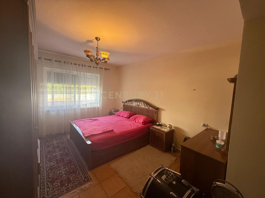 Shitet Apartament 3+1 – Zona e Oxhakut.  155,000 €
