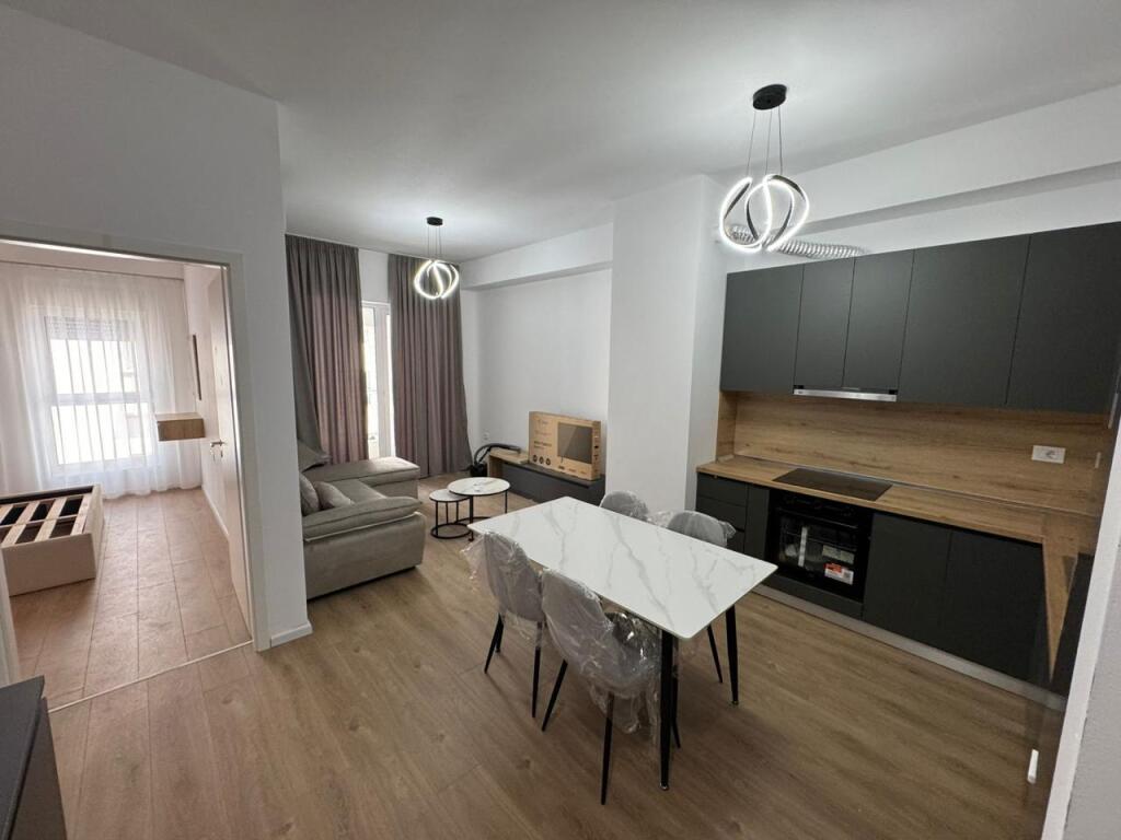 Jepet me qera Apartament 1+1, Ali Dem