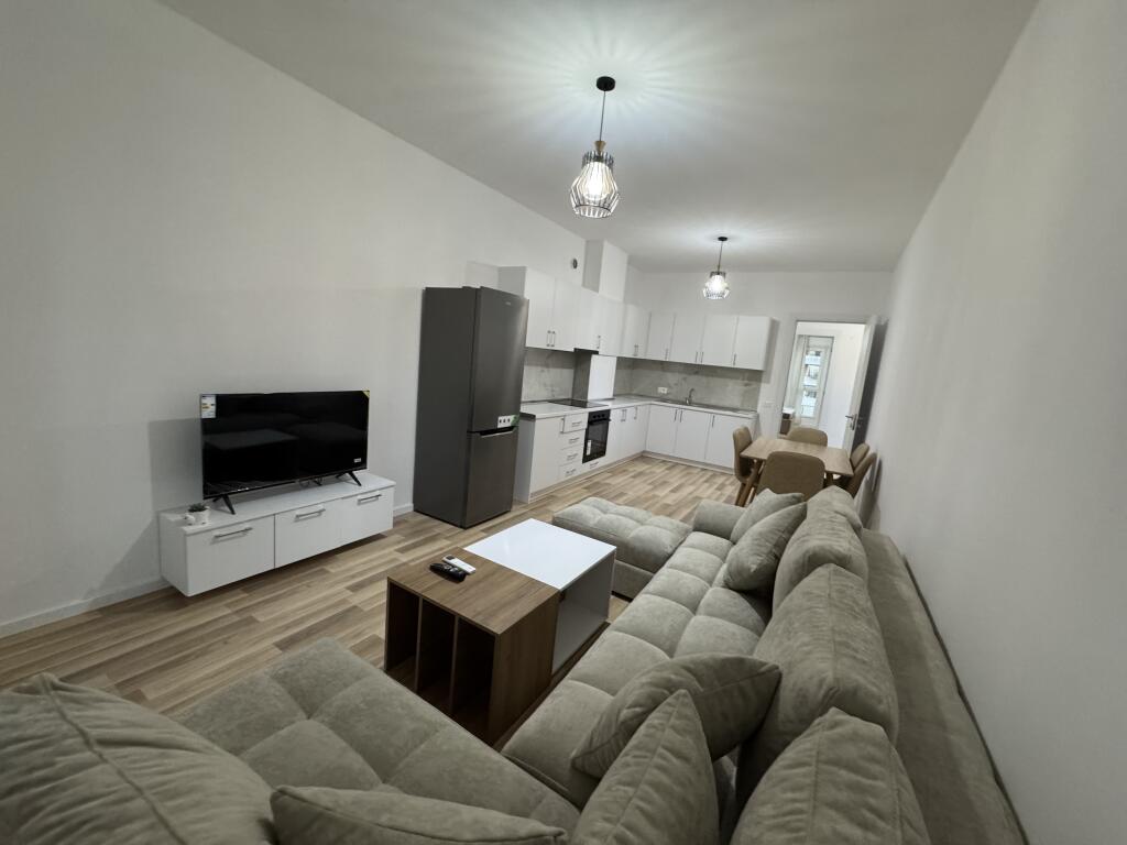 📢 Apartament me qira në Astir 	•	🏠 Tipi: 1+1 	•	📍 Zona: Astir 	•	🏢 Kati: 5 (pallat i ri me ashensor) 	•	🛋️ Gjendja: I sapomobiluar 	•	💶 Çmimi: 500 € / muaj  