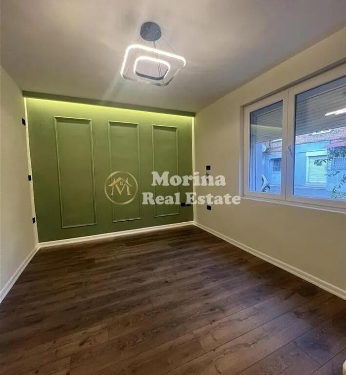 Shitet Apartament 1+ 1, te 21 Dhjetori, te Mozaiku,  Cmimi 105000 Euro.