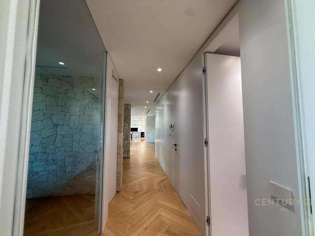 LEDA (IRG120691) VILË LUKSOZE PËR SHITJE NË MJULL-BATHORE! - 2,000,000 €