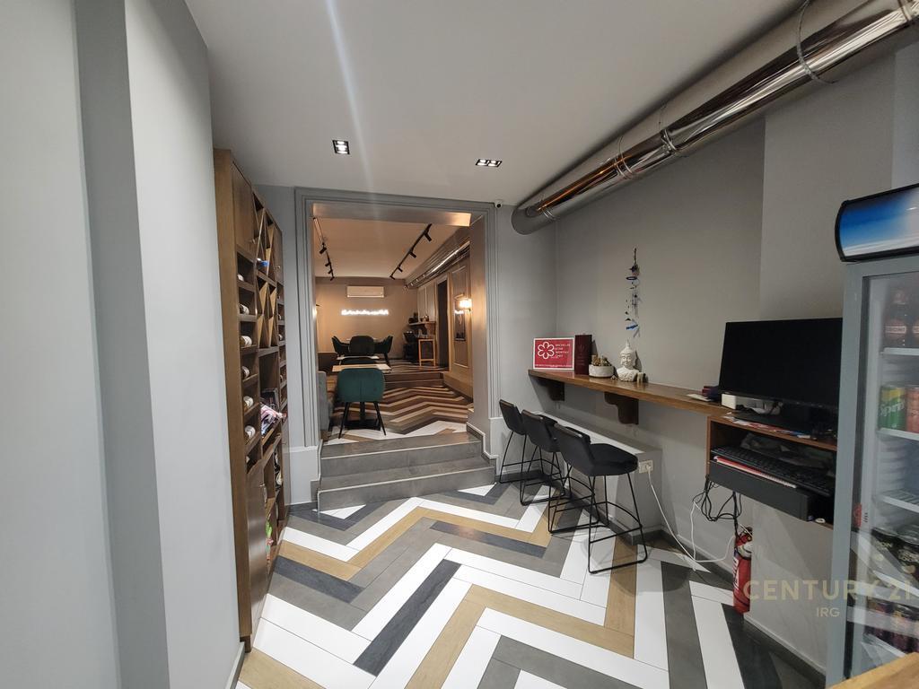 LEDA (IRG118072) SHITET DYQAN BUZE RRUGES SE MYSLYM SHYRIT - 650,000 €