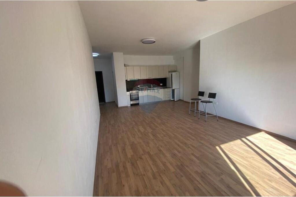 APARTAMENT 2+1+2 ME QIRA NE ASTIR!