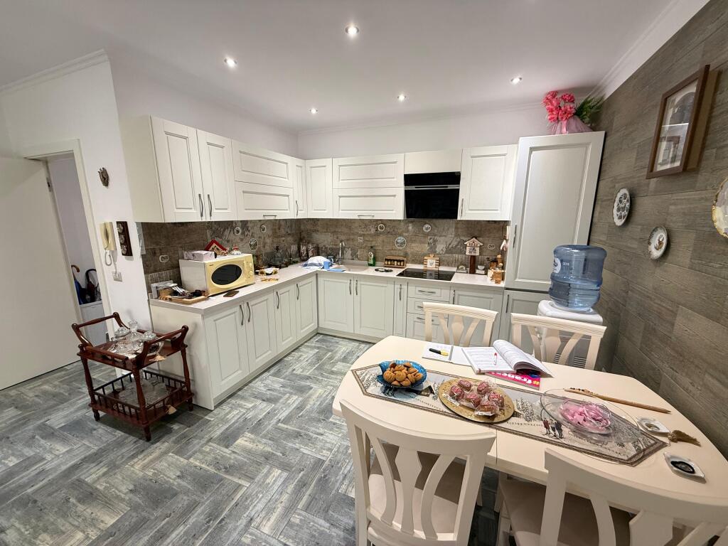 Shitet Apartament 2+1 Astir Vila L1