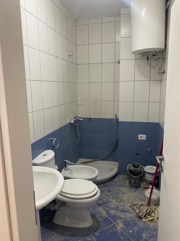 APARTAMENT ME QERA 2+1 QENDER 500 EURO