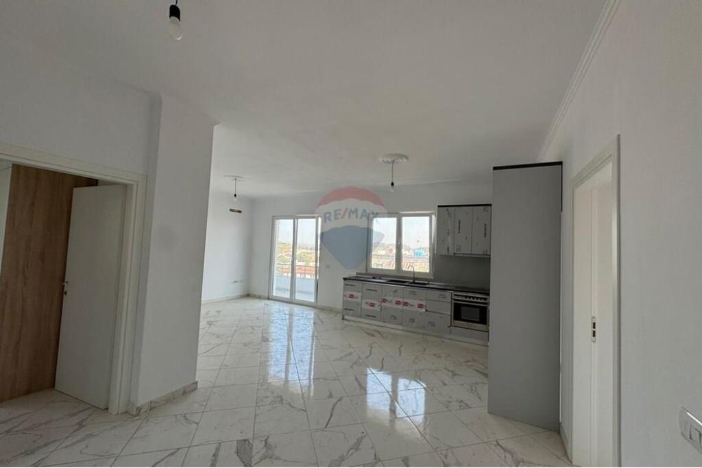 Apartament 2+1 per qira