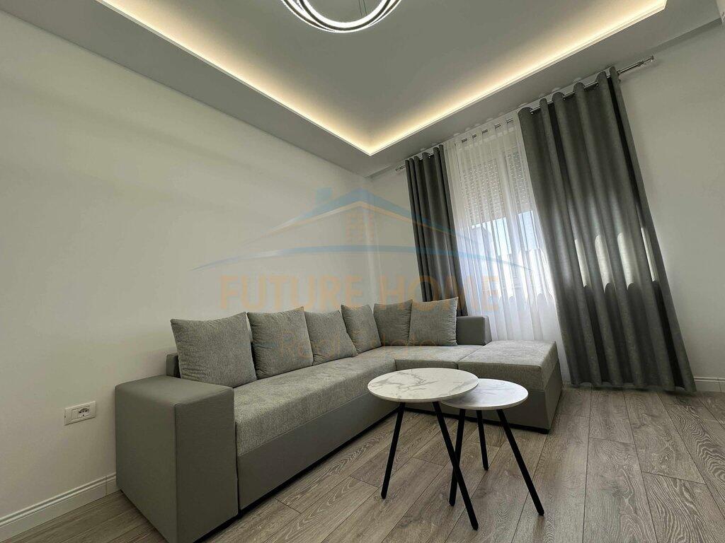 Shitet, Apartament 3+1+2 , Residenca Oasis, Tirane