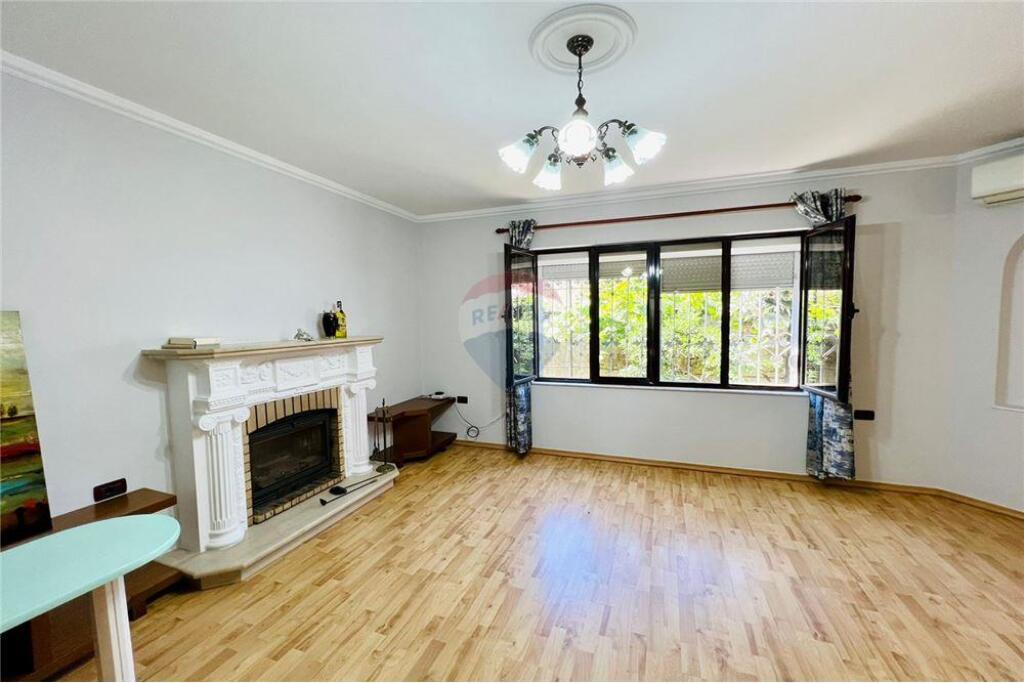 VILLA FOR RENT IN SAUK !