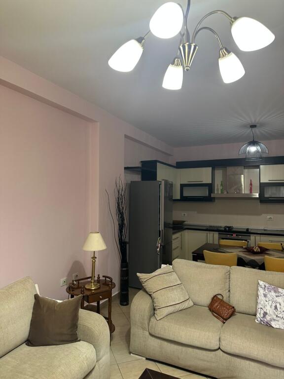 Apartament me qera 2+2 ne Astir