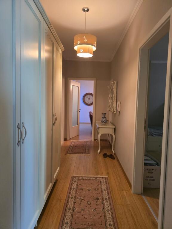 🏡 Apartament 2+1+2 për Qira – Rruga Riza Cerova, pranë Kryqëzimit me “4 Dëshmorët”