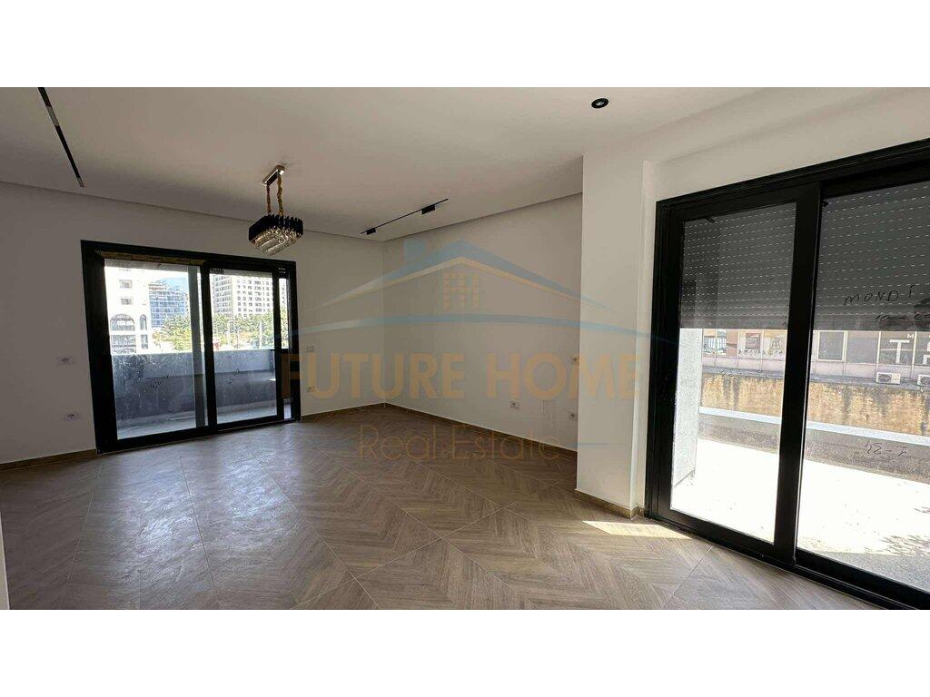 Shitet, Apartament 3+1+2 , Residenca Oasis, Tirane