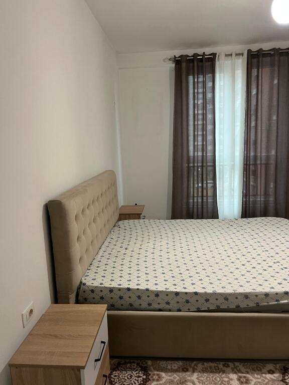 Jepet Me Qera Apartament 2+1+1 Ballkon