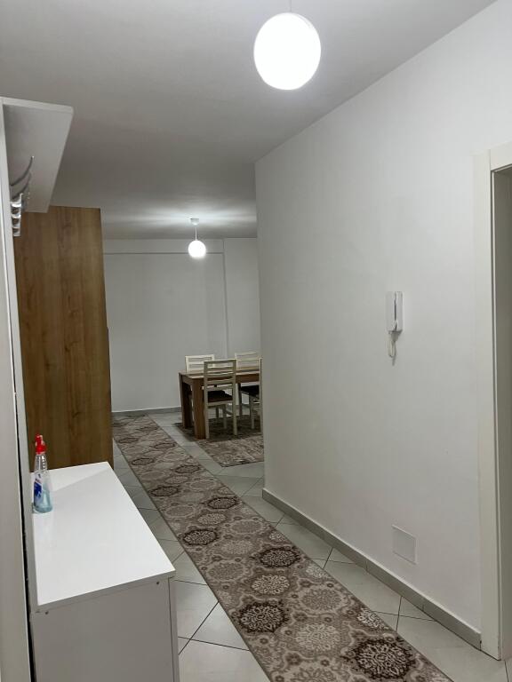 Jepet Me Qera Apartament 2+1+1 Ballkon