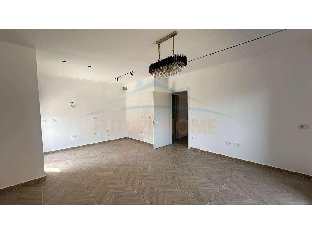 Shitet, Apartament 3+1+2 , Residenca Oasis, Tirane