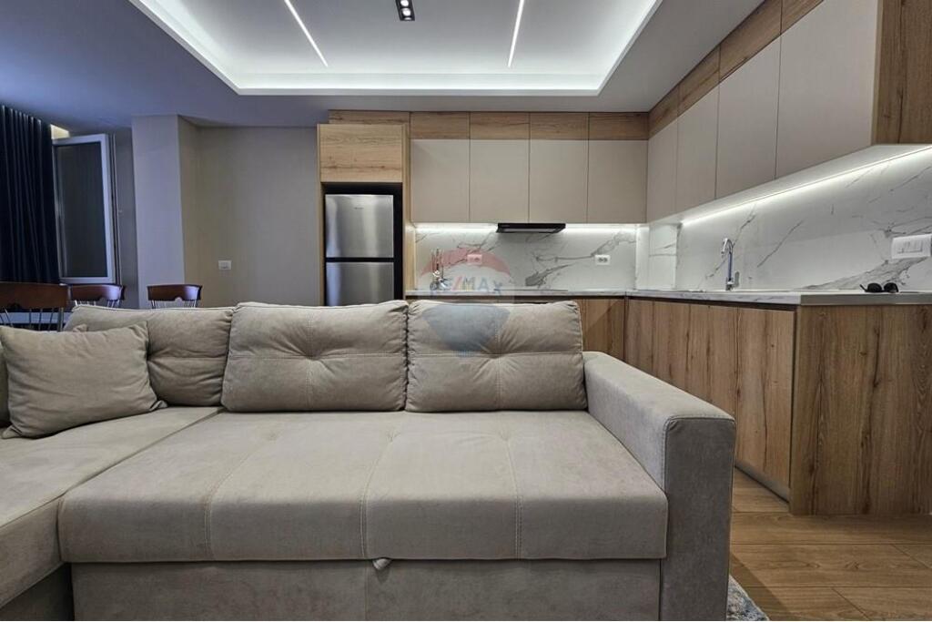 APARTAMENT 2+1 PER QIRA TE MATERNITETI I RI