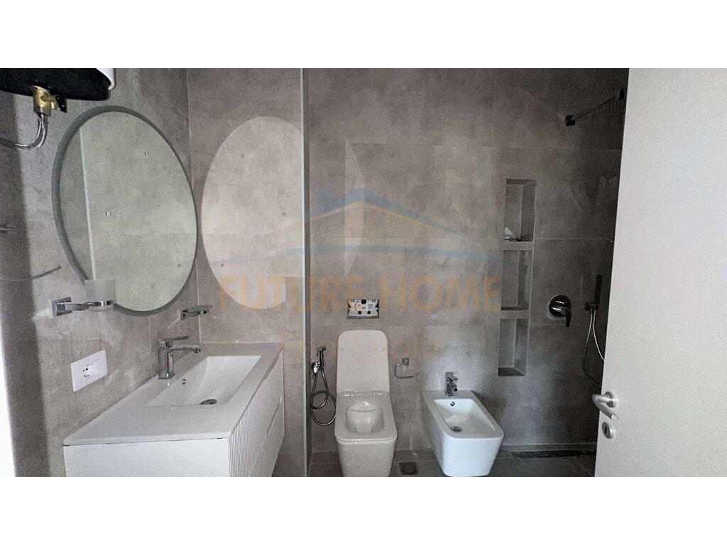 Shitet, Apartament 3+1+2 , Residenca Oasis, Tirane