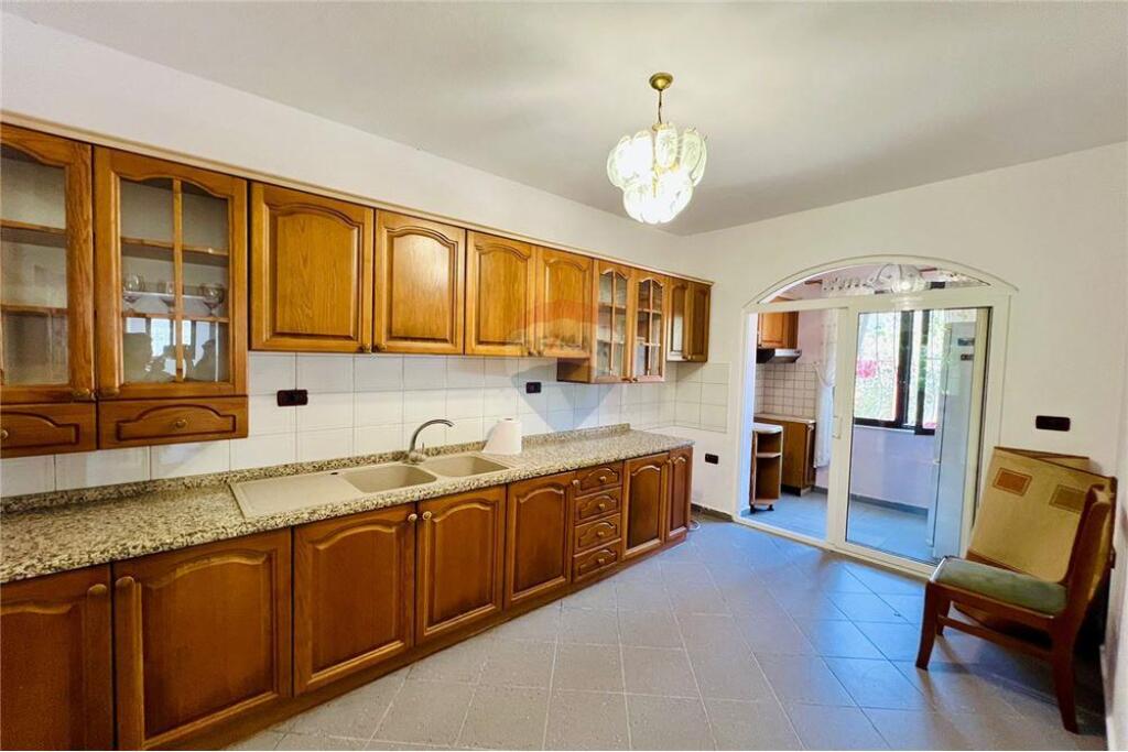 VILLA FOR RENT IN SAUK !