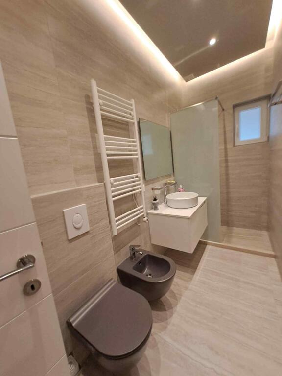 📢Jepet Apartament  1+1 Rruga e Bogdaneve