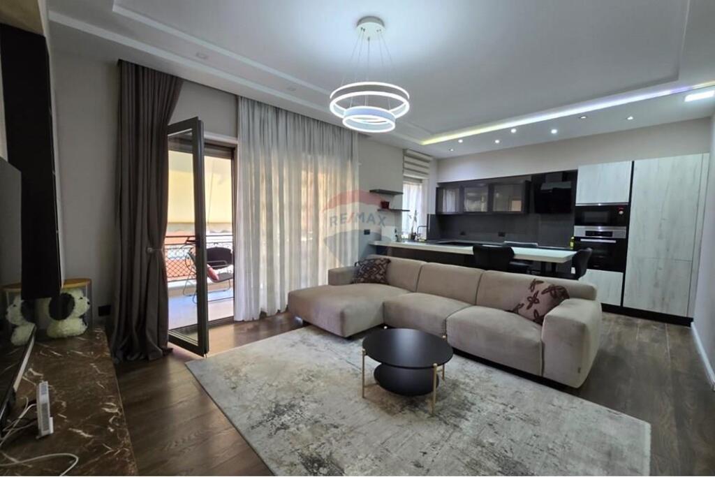 APARTMENT 3+1+2 FOR RENT AT DELIJORGJI COMPLEX