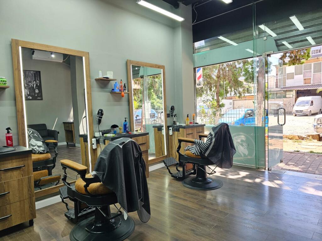 Jepet me Qira Ambjent Biznesi | Don Bosko 🔹 I përshtatshëm për / barber shop