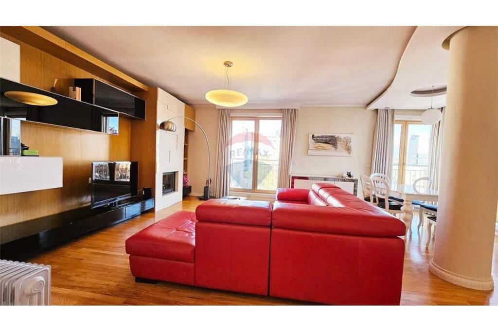 APARTAMENT 2+1 +PARKING PËR QIRA NË BLLOK