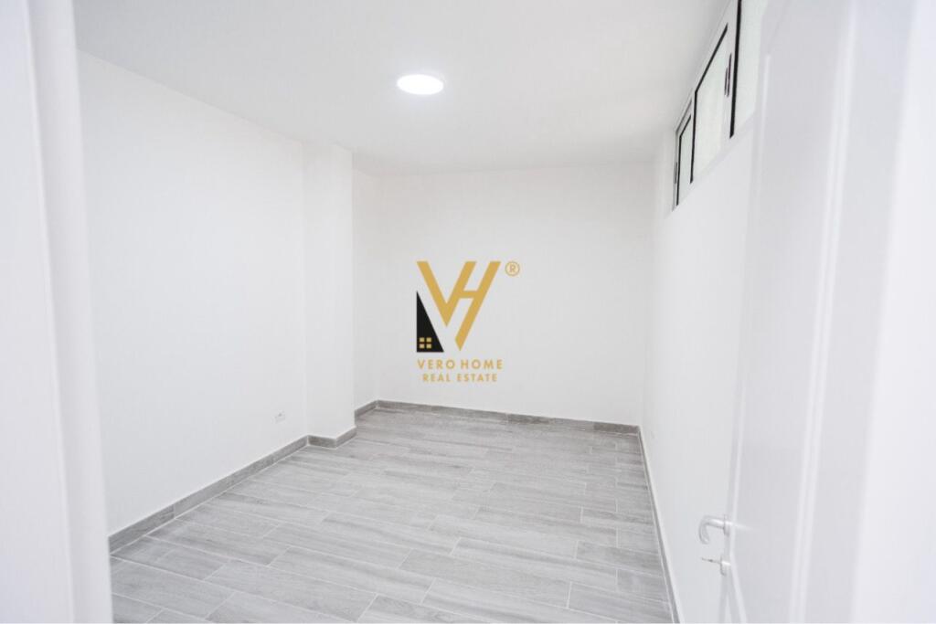 OFFICE 120 M2 FOR RENT AGIMI BUILDINGS 1,200 EURO