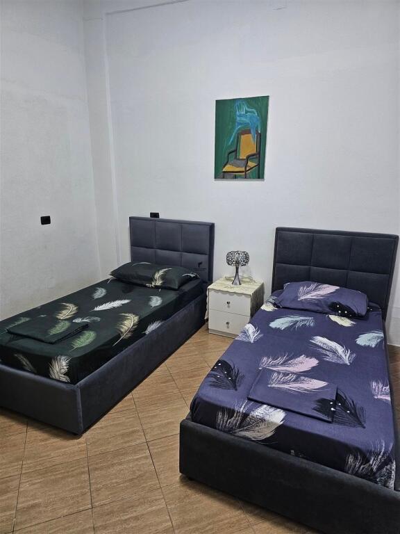 APARTAMENT ME QERA 2+1 RRUGA BARDHYL 500 EURO