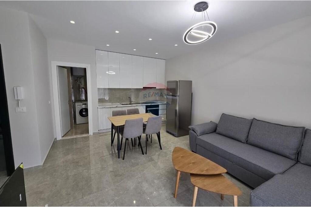 Apartament 1+1 +Post Parkimi me qera tek 5 Maji
