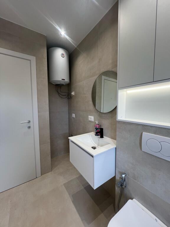 APPARTAMENTO 2+1 IN VENDITA A GOLEM, 250M DAL MARE | 93M2 |140.000€.