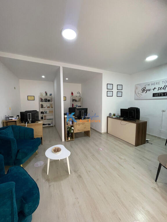 Shop for rent in Myslym Shyr