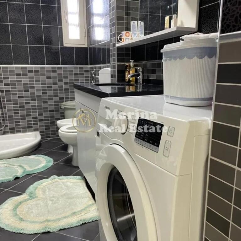 Qera, Apartament, 1+1, Qender , 700 euro/muaj