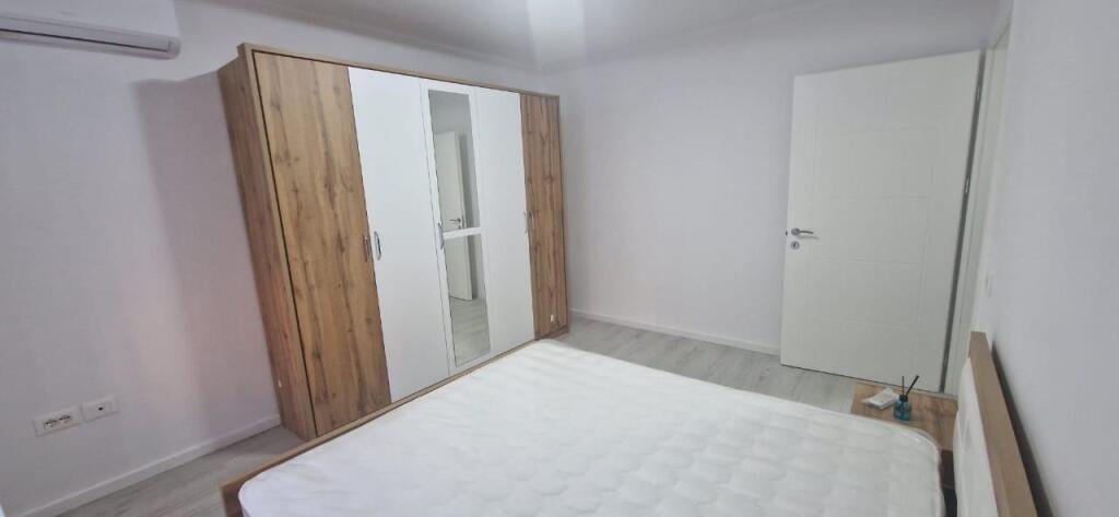 Apartament për qera - rruga Jordan Misja