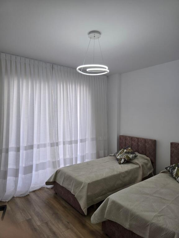 Qera ,apartament 2+1+2 ,Vasil shanto