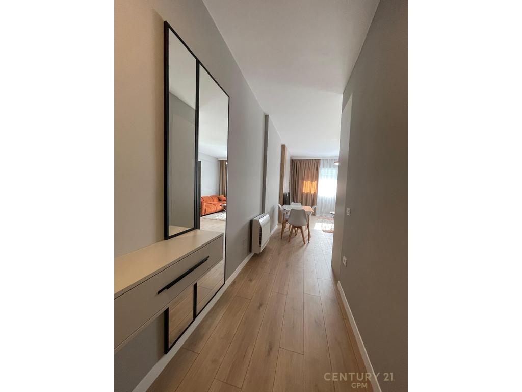 APARTAMENT 1+1 ME POST PARKIMI PER QIRA TEK PAZARI I RI