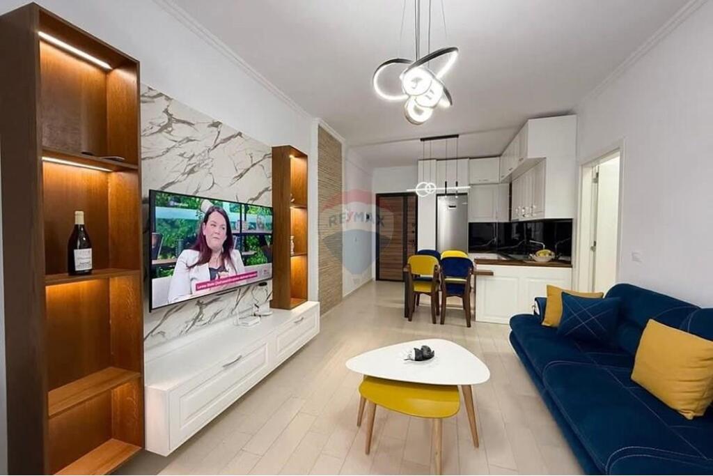 Apartment for rent 2+1 + parking space at Kodra Diellit!