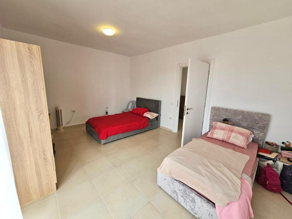 Me Qera: 2+1+2wc📍Kombinat (Pallati i Credins Bank) Kt.6-500€- (175m²)- Pallat I Ri &amp; Buze Rruge
