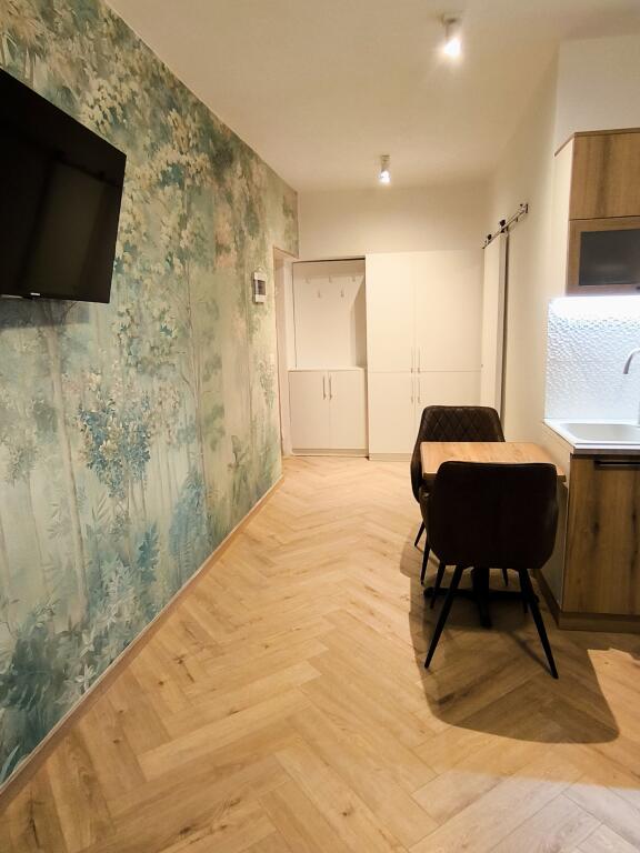 Studio Dietro l'Ospedale Americano 2