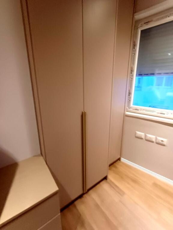 APARTAMENT 2+1+POST PARKMI ME QIRA KAFE FLORA