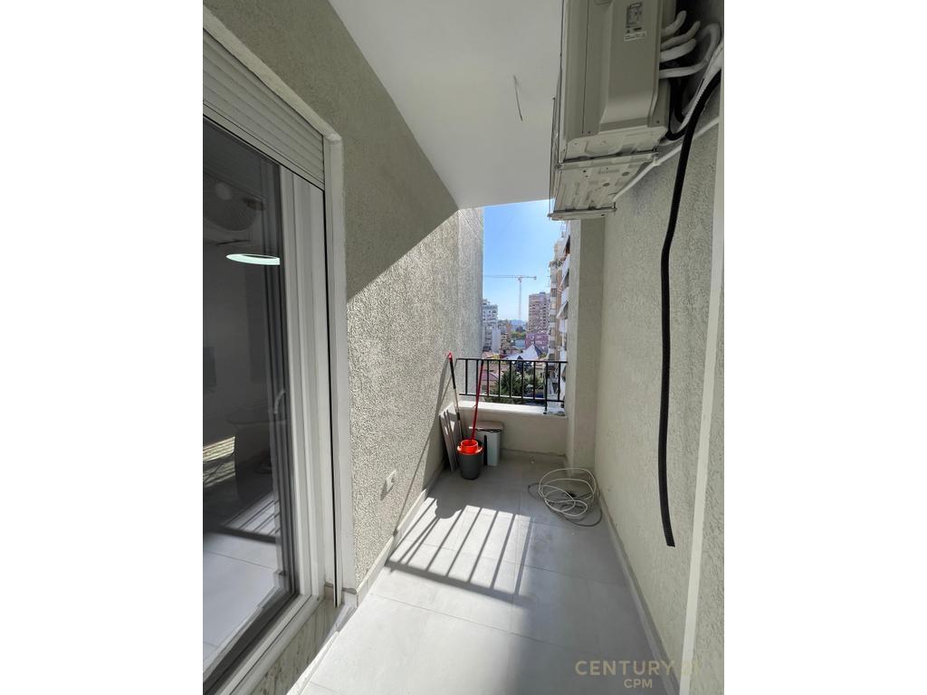APARTAMENT 1+1 ME POST PARKIMI PER QIRA TEK PAZARI I RI