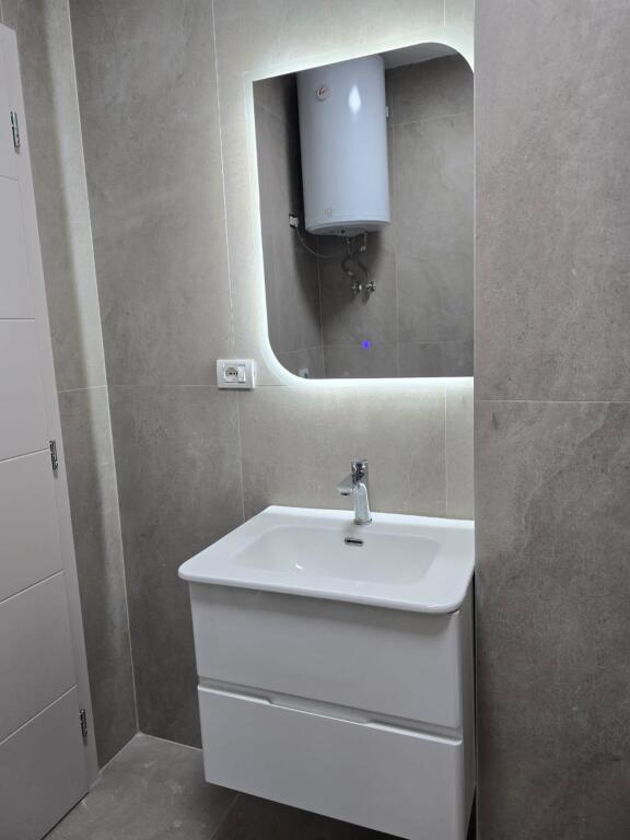 Qera ,apartament 2+1+2 ,Vasil shanto