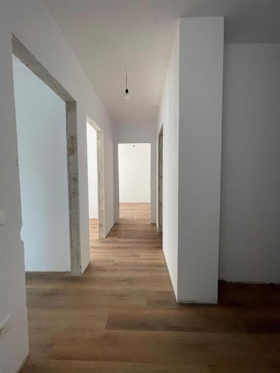 SHITET  APARTAMENT GATI PER BANIM 3+1+2 NE PASKUQAN DIELLON REZIDENC  