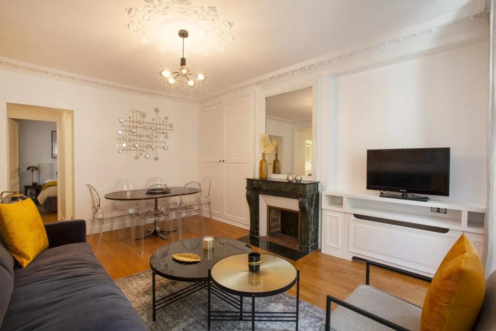 Apartment For Rent 1+1 at Dritan Hoxha Street (ID B2101251) Tirana