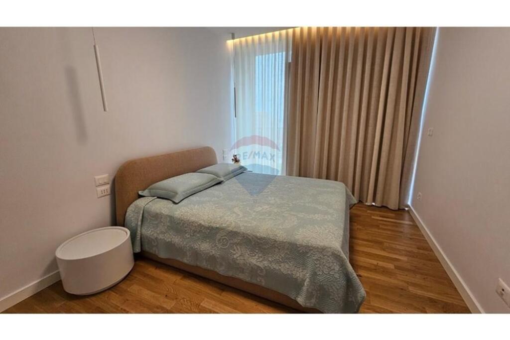 Apartment 2+1 for rent at Lake View !