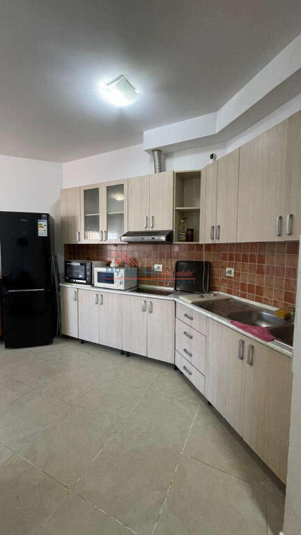 Apartament 1+1 me qera qender ne Tirane