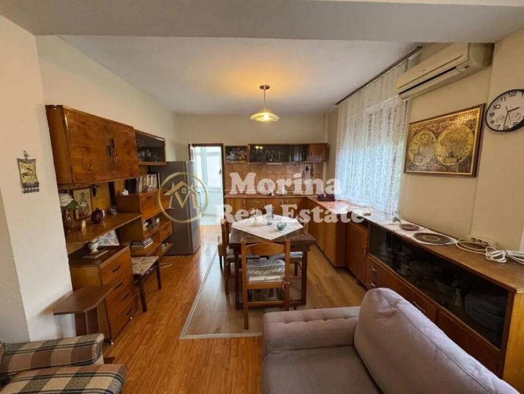 Qera Apartament 2+1+bllk, Ura e Tabakeve — Gjykata e Apelit, 600 Euro/Muaj