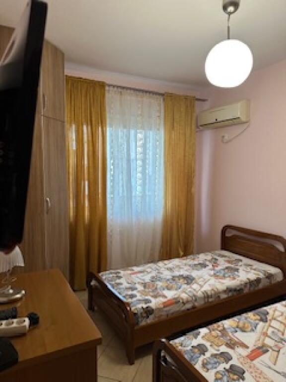 Super 2+1 te oslo ne Astir me qera 500€