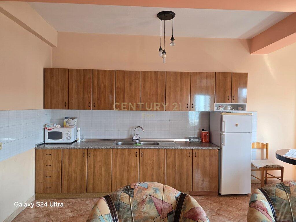 Apartment 3+1+2 with Garage for Rent in Durres !