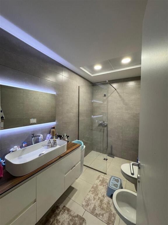 SHITET APARTAMENT 2+1 DON BOSKO 260.000 EURO
