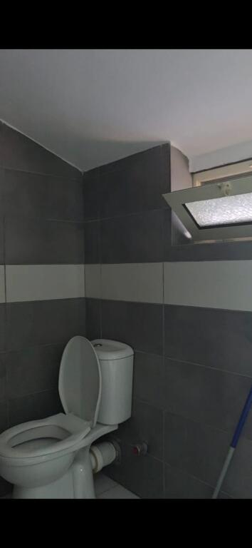 SUPER DUPLEX FOR RENT ADJACENT TO THE IRANIAN IN BRRYL