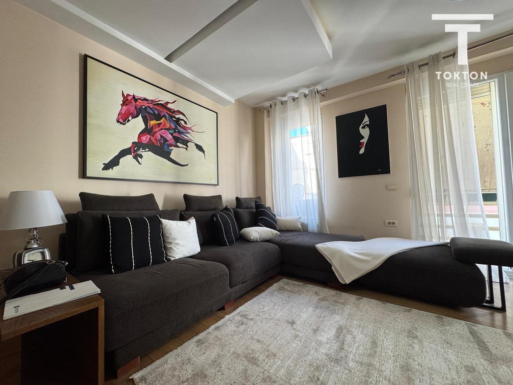QIRA, APARTAMENT 2+1, BLLOKU I AMBASADAVE
